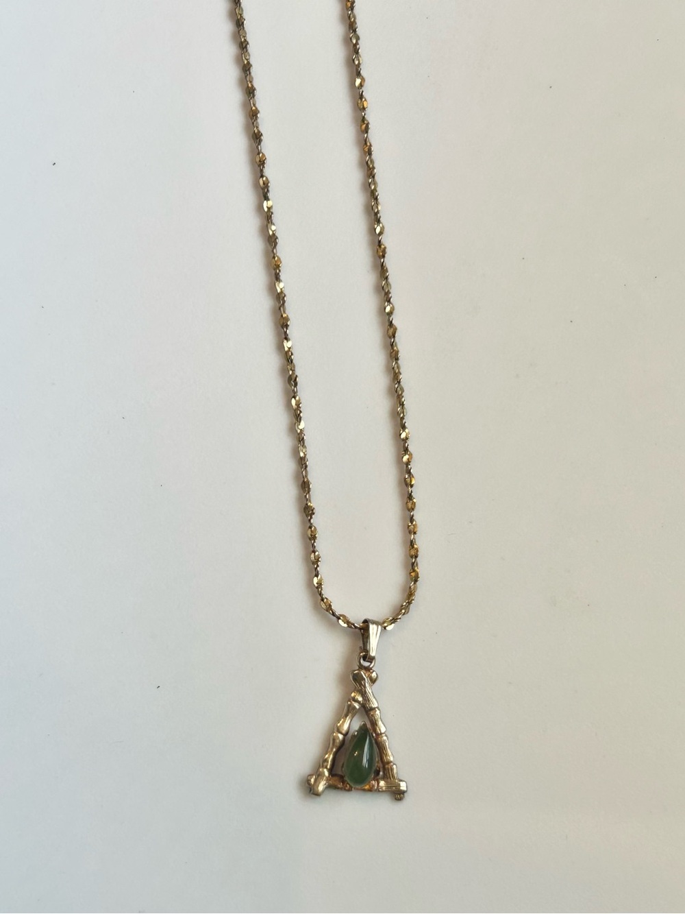 Vintage Faux Jade Pendant Gold Plated Necklace - Picture 2 of 10